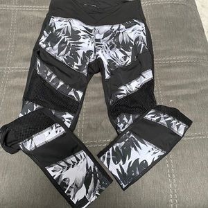 Jessica Simpson leggings